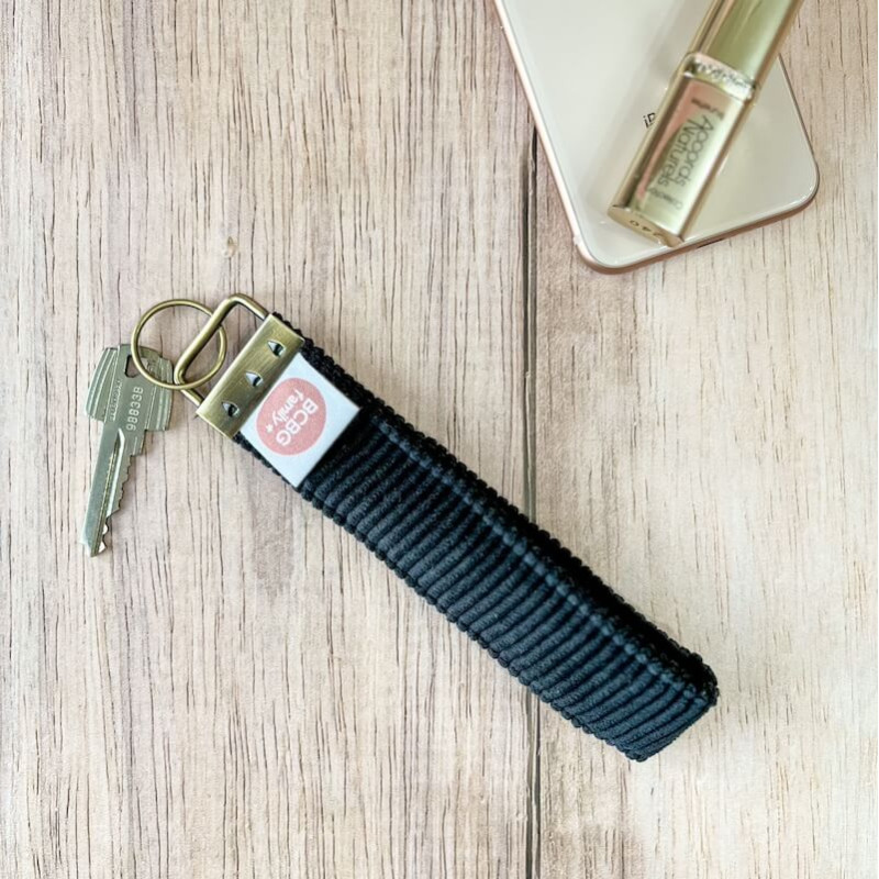 Porte clé personnalisé famille "Velours noir" made in France