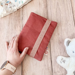 Protège carnet de santé personnalisé, cadeau de naissance idéal