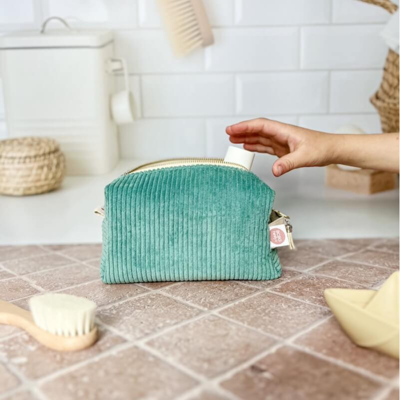 Trousse de toilette bébé naissance à personnaliser avec le prénom