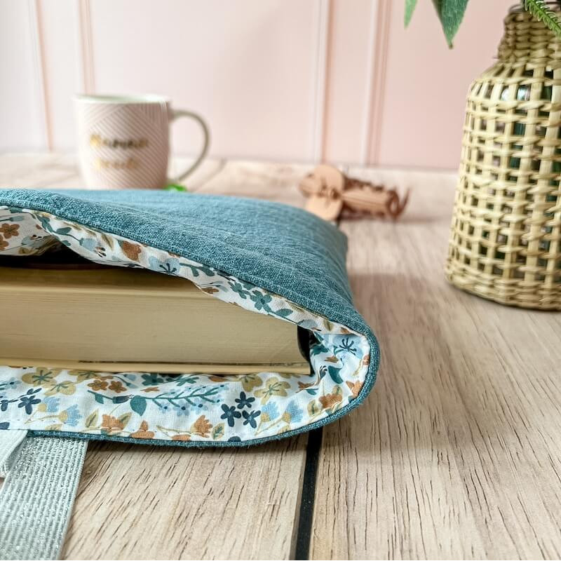 pochette à livre entièrement doublée made in France