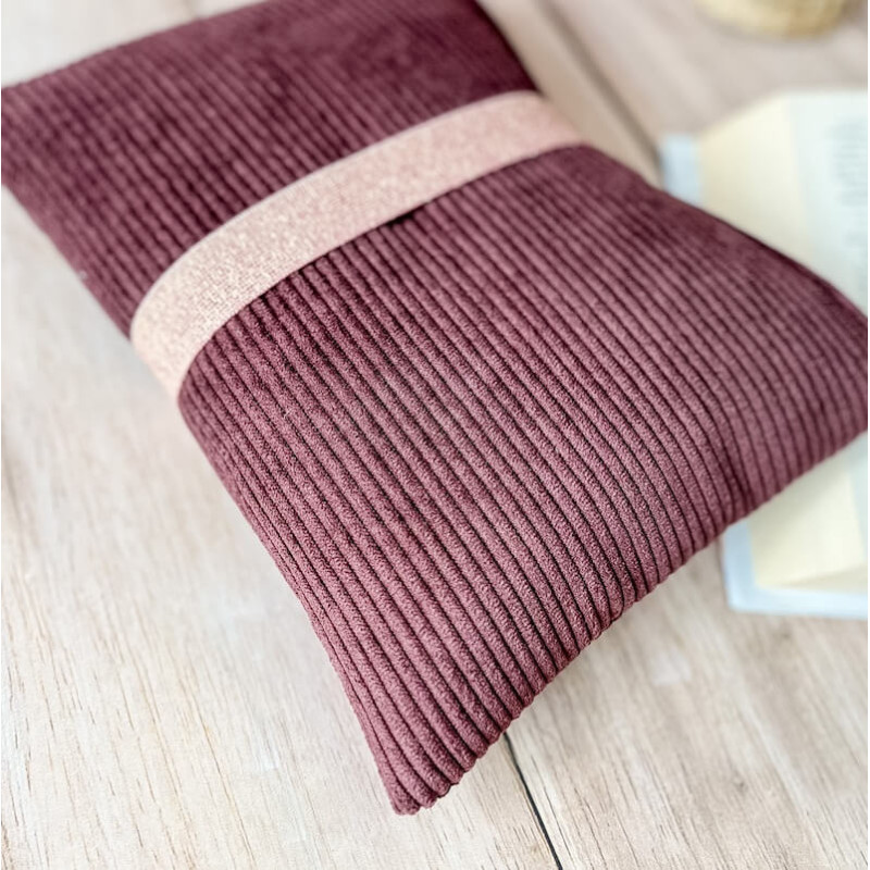 Pochette à livre en velours violet