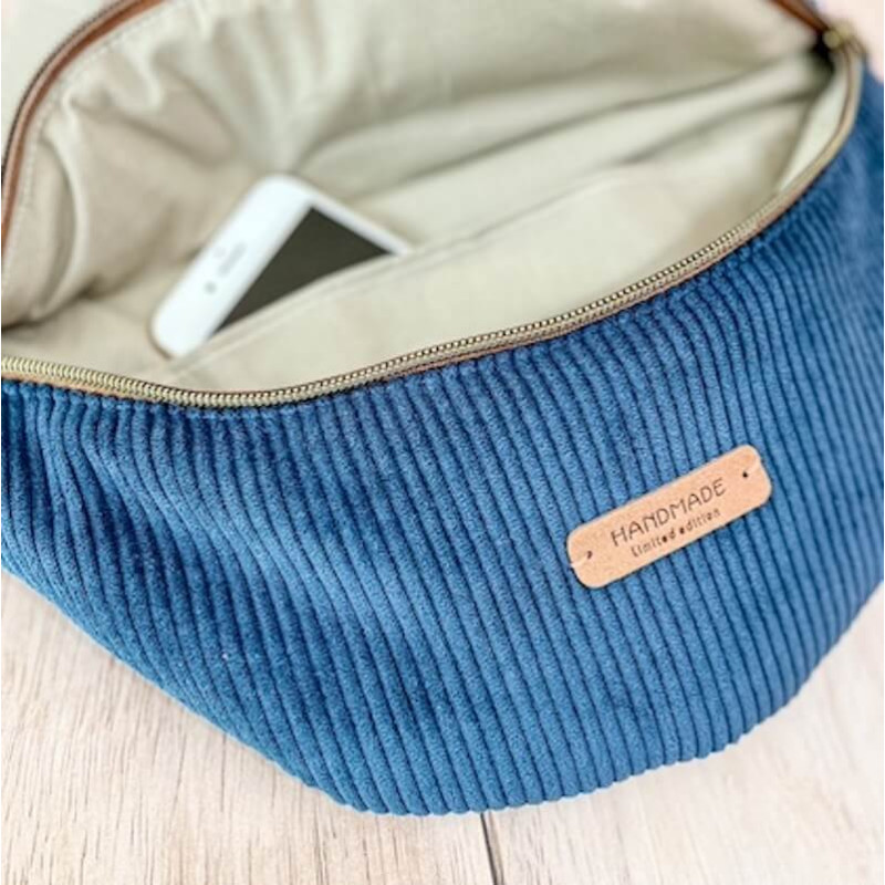 banane homme avec doublure grège pour effet sobre et chic
