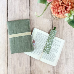 pochette pour livre en lin vert amande, vert kaki