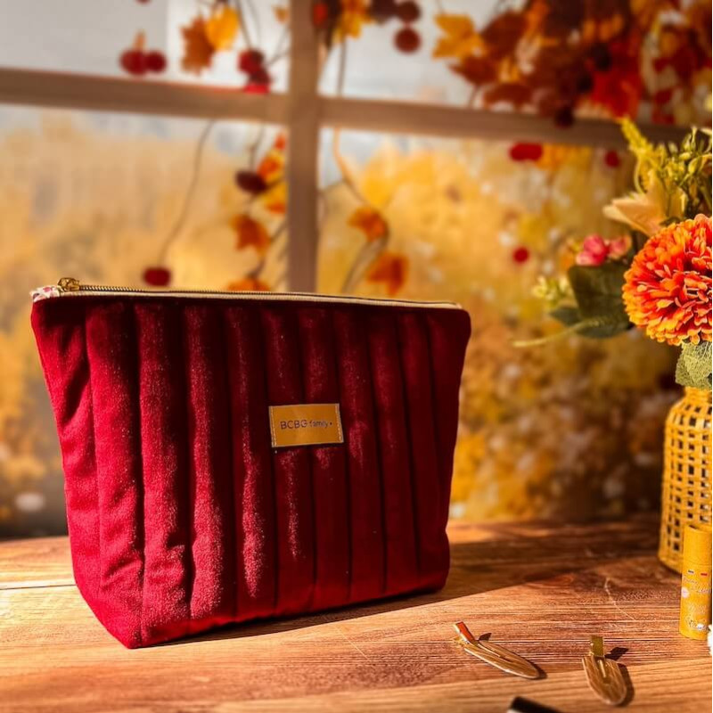 trousse de toilette velours couleur lie de vin made in France